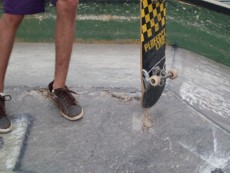 Buracos tomam conta da pista de skate do Parque da Ilha parque da ilha 4